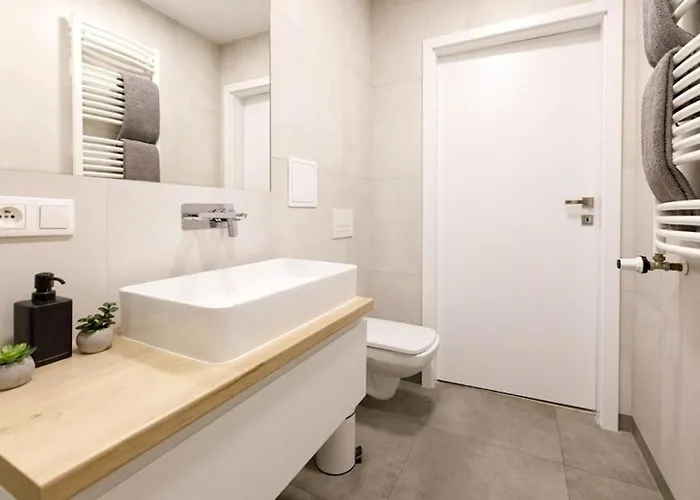 아파트 - Cozy - Stare - K17 *